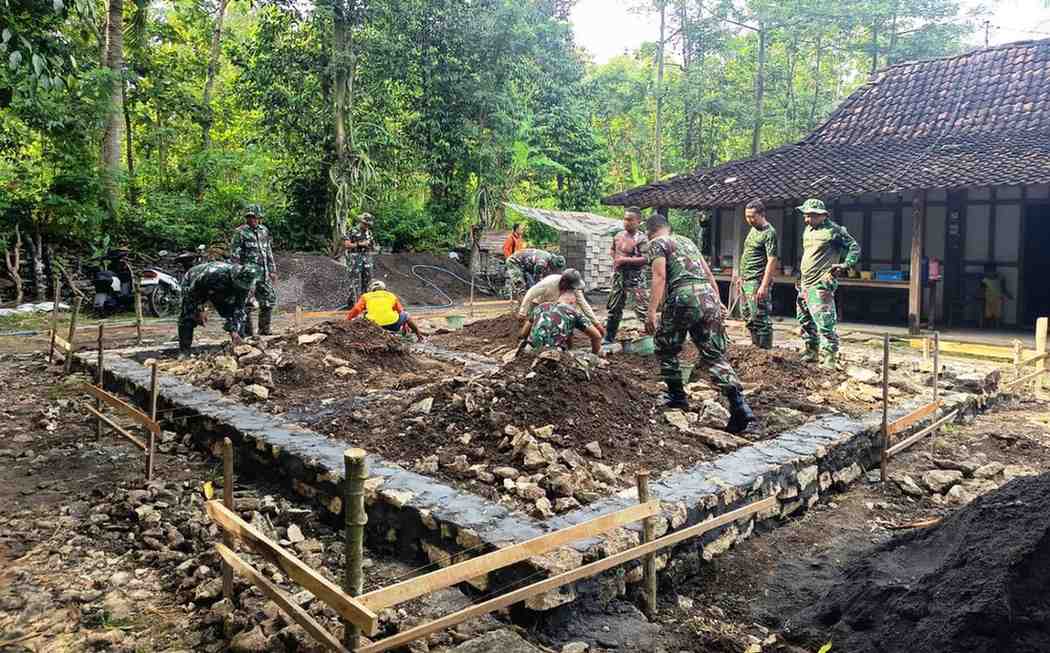 Rumah Affan di Jurug Digempur TNI dan Warga | Newstv Indonesia