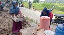 Terpanggil Sukseskan TMMD Kodim Kulon Progo, Ibu Maryuni Rela Antar Nasi | Newstv Indonesia