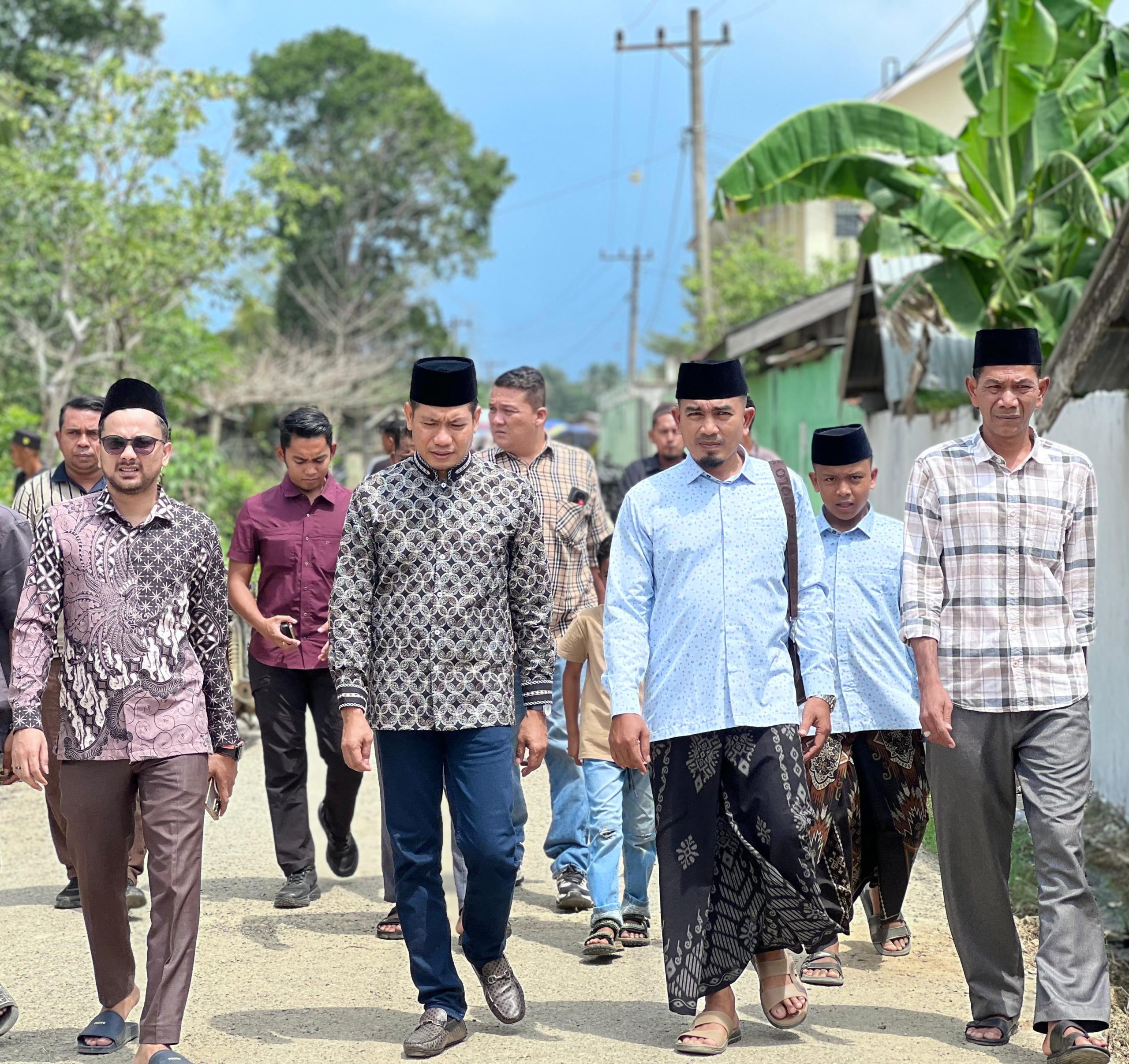 Pererat Silaturahmi, Wabup Aceh Timur T. Zainal Abidin Hadiri Resepsi Pernikahan di Dayah Bayanuddin  ‎ | Newstv Indonesia