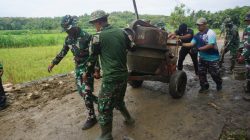 Hari ke-13 Gelaran TMMD, Abaikan Cuaca TNI dan Warga Kebut Pengerjaan Talud
