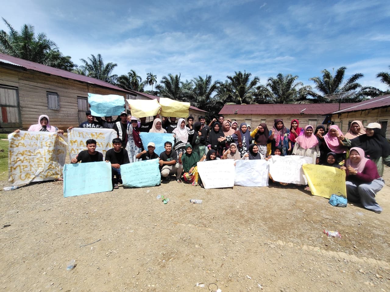 Aliansi Mahasiswa dan Masyarakat Muara Bangko Sampaikan Tuntutan Kepada PT.RFAP | Newstv Indonesia