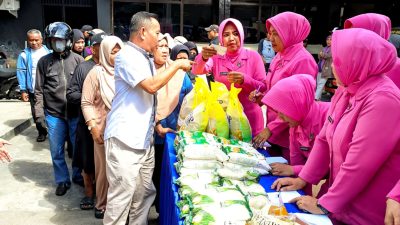 Pasar Murah Mamajang Disambut Antusias, 300 Voucher Dibagikan ke Warga | Newstv Indonesia