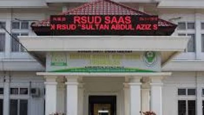 Diduga Ditahan karena Tunggakan Biaya, Bayi dari Keluarga Miskin Akhirnya Dipulangkan RSUD SAAS Peureulak | Newstv Indonesia