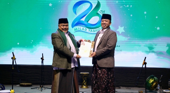 Hadiri Milad ke-26 YASPIDA, Menteri Nusron: Santri Harus Siap Menjadi Ulama, Teknokrat, dan Pemimpin Bangsa | Newstv Indonesia