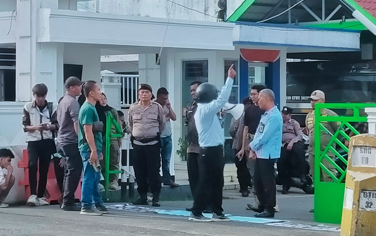 Tak Ditemui Pejabat, GMRN Ultimatum Pemko Padangsidimpuan: Aksi Jilid II Siap Digelar | Newstv Indonesia
