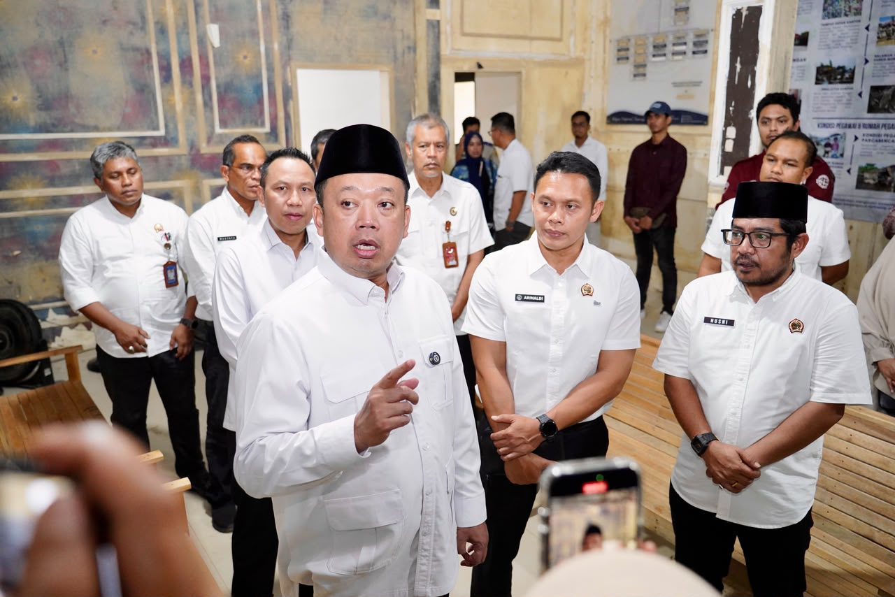 Menteri Nusron Tinjau Kantah Kabupaten Aceh Tamiang Pascabencana Hidrometeorologi Sumatera 2025 | Newstv Indonesia
