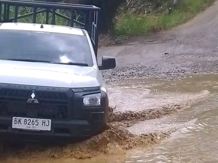Ada Apa dengan Jalan Lintas Jembatan Merah Lingga Bayu Tidak Ada Perhatian dari Pemerintah Provinsi? | Newstv Indonesia