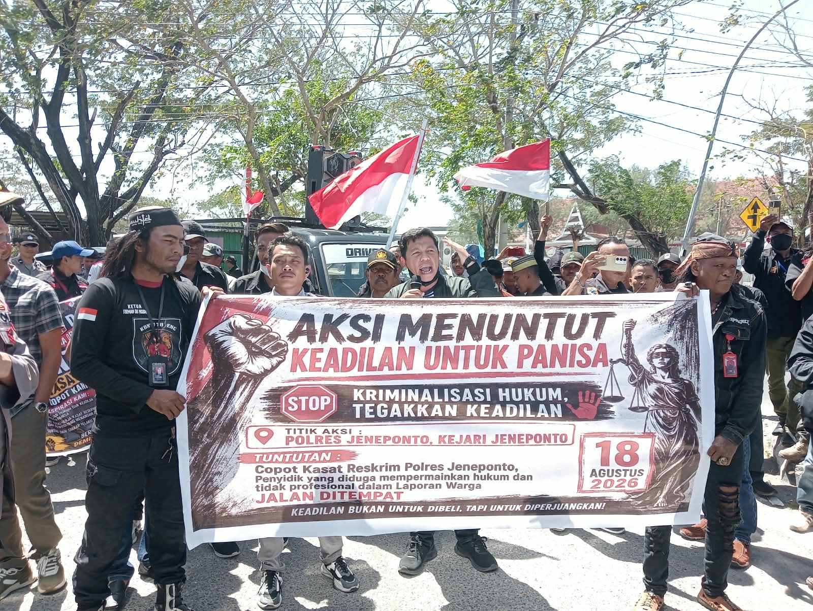 ORMAS LAKI KABUPATEN JENEPONTO BERSAMA KOALISI L-LPK2 DAN ELEMEN MASYARAKAT GELAR AKSI DAMAI | Newstv Indonesia