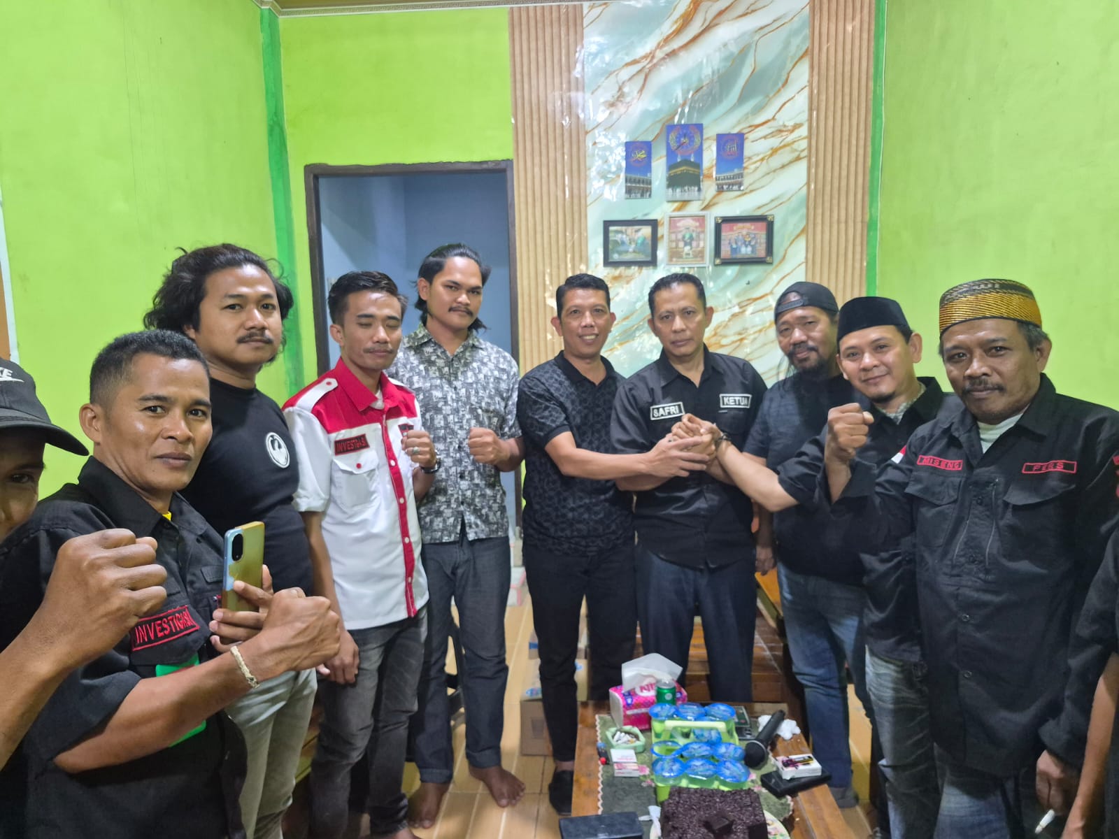 KBO Reskrim dan Dantim Resmob Polres Jeneponto Sambangi Sekretariat DPC LAKI, Sampaikan Permohonan Maaf dan Komitmen Atensi Aspirasi Masyarakat | Newstv Indonesia