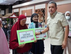 Pemkab Jeneponto Serahkan Santunan kepada 60 Janda Veteran dalam Rangka HUT RI ke-81