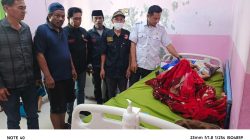Ketua DPC LAKI Jeneponto Sisihkan Waktu Jenguk Anak Anggota LAKI yang Dirawat di RSUD Lanto Daeng Pasewang