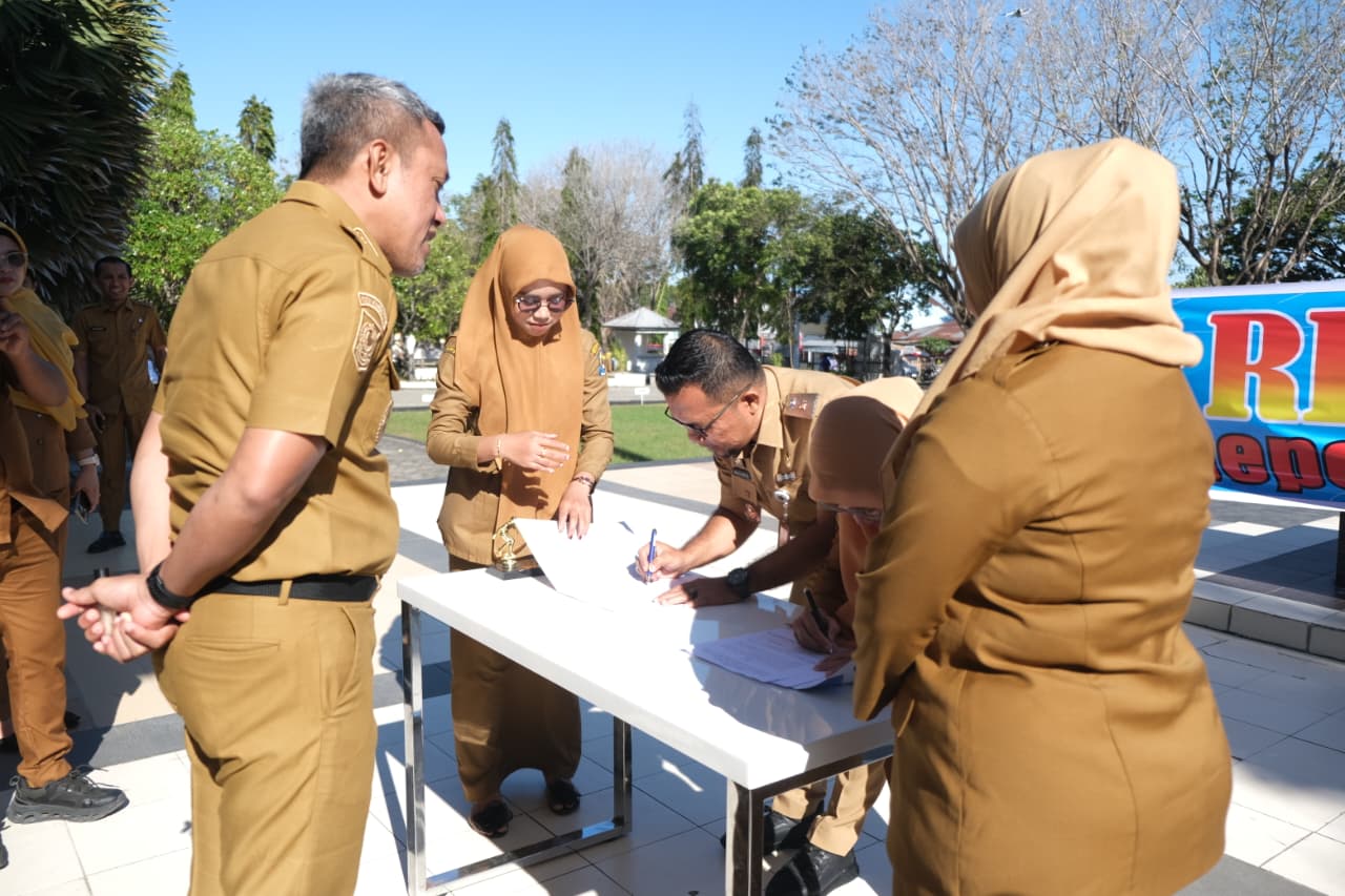 Pastikan REWATA optimal, Dukcapil garap PKS dengan RS Pratama Rumbia dihadapan bupati. | Newstv Indonesia