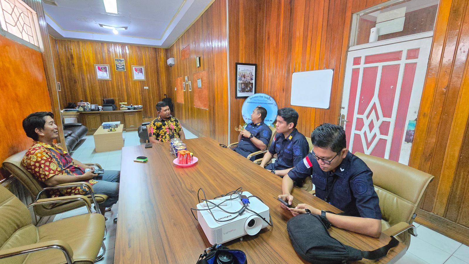 Pengawasan WNA Diperkuat, Imigrasi Makassar Koordinasi dengan Dukcapil Jeneponto | Newstv Indonesia