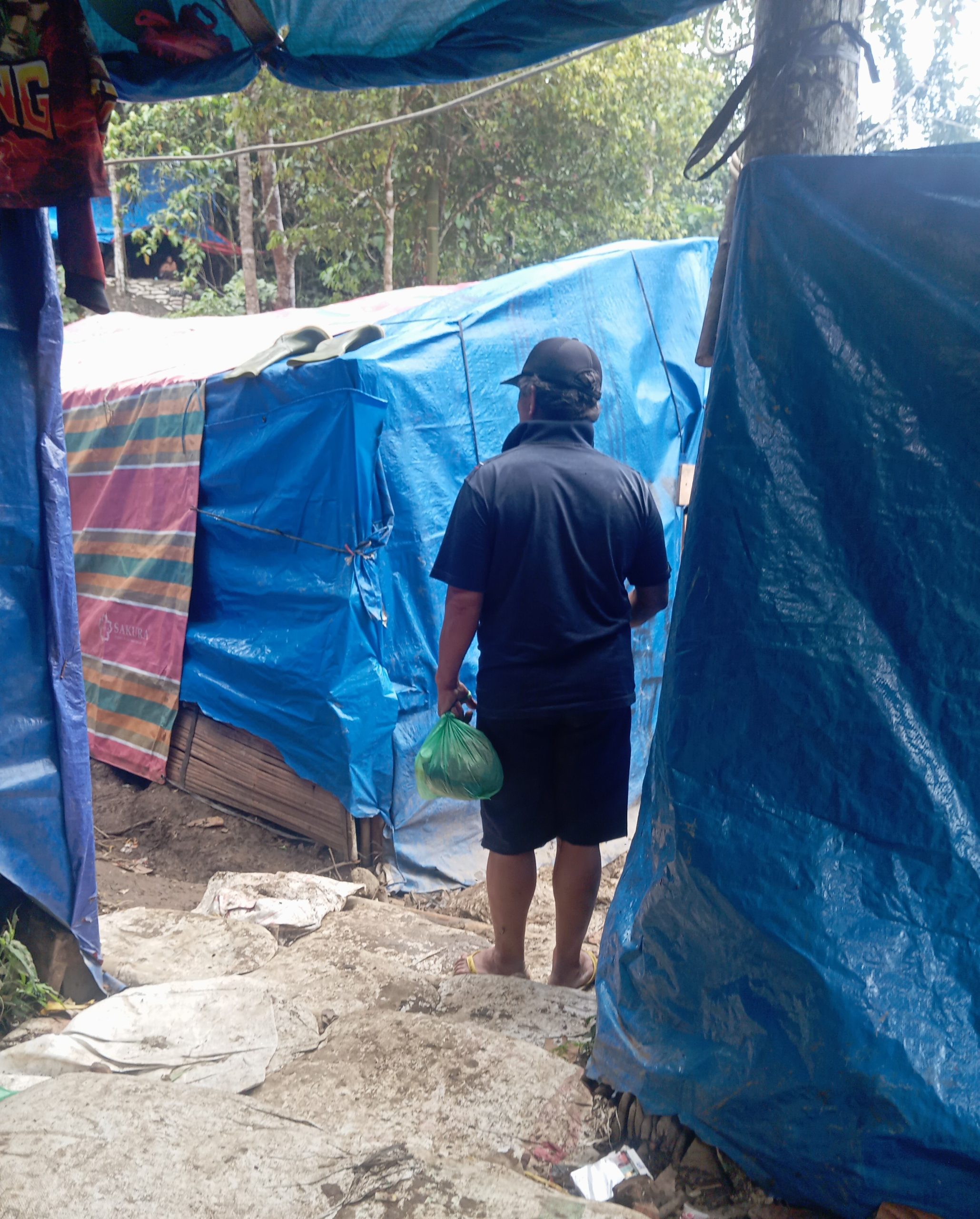 Pekerja Diduga Tertimpa Gelondong Kayu di Lokasi PETI Simpang Tolang Julu, Korban Dirujuk ke Siantar | Newstv Indonesia
