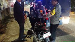 Bensin Habis dan Tak Punya Uang Pulang, Warga Minta Bantuan Polisi Via 110 | Newstv Indonesia