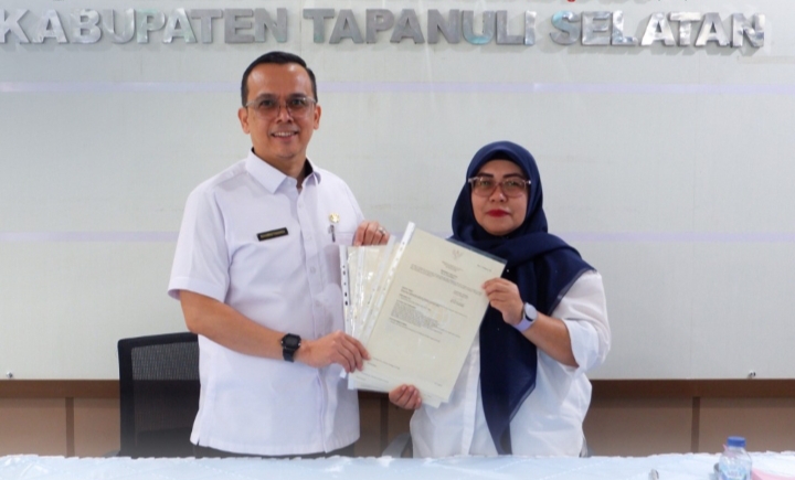 Sertifikasi Aset Daerah Digenjot, ATR/BPN Tapanuli Selatan Serahkan Sertipikat BMD untuk Perkuat Kepastian Hukum Aset Pemkab | Newstv Indonesia
