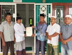 Lindungi Aset Keagamaan, Kantah Padangsidimpuan Serahkan Sertipikat Wakaf Masjid Al-Karim