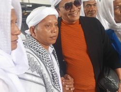 Gagal Jadi TNI,5 Tahun Jadi Juru Mudi di Kapal,Kini Mengabdi sebagai Jurnalis dan Pendamba Khatam Suluk | Newstv Indonesia Gagal Jadi TNI,5 Tahun Jadi Juru Mudi di Kapal,Kini Mengabdi sebagai Jurnalis dan Pendamba Khatam Suluk | Newstv Indonesia